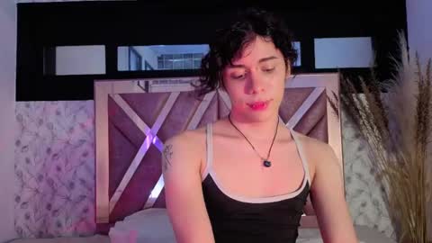 Snapshot of pixy_20 chatting on 04-30-26, 09:30 cris online show from 04-30-26, 09:30