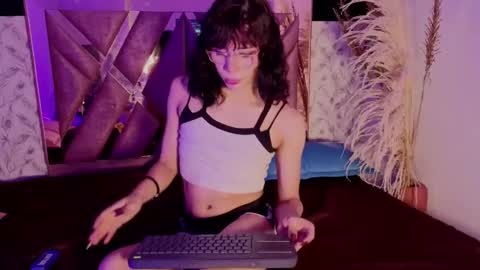 Snapshot of pixy_20 chatting on 06-09-26, 06:41 cris online show from 06-09-26, 06:41