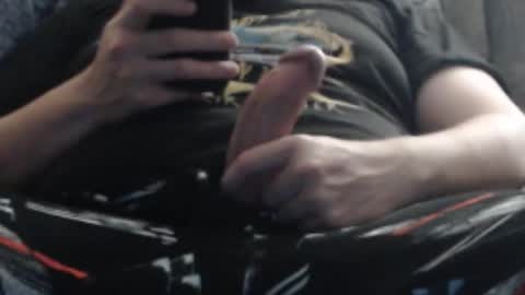 Snapshot of pizzafitness chatting on 11-30-25, 01:31 pizzafitness online show from 11-30-25, 01:31