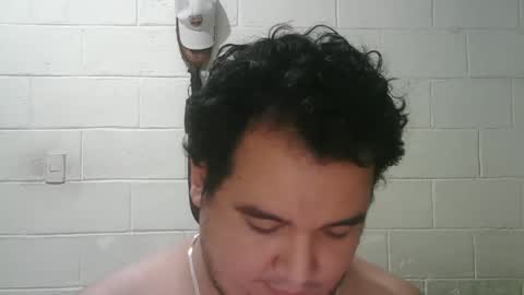 Snapshot of pjrgg77 chatting on 01-06-26, 12:25 Pablo online show from 01-06-26, 12:25