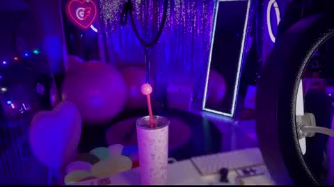 Snapshot of plasticfuckdoll chatting on 02-19-25, 04:12 Dumb bimbo fuck doll online show from 02-19-25, 04:12