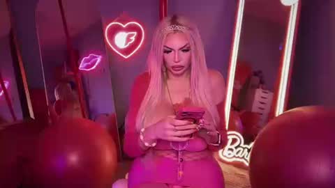 Snapshot of plasticfuckdoll chatting on 10-19-25, 02:45 Dumb bimbo fuck doll online show from 10-19-25, 02:45