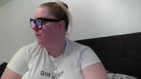 Platinum Puzzy online show from 02-04-26, 12:38