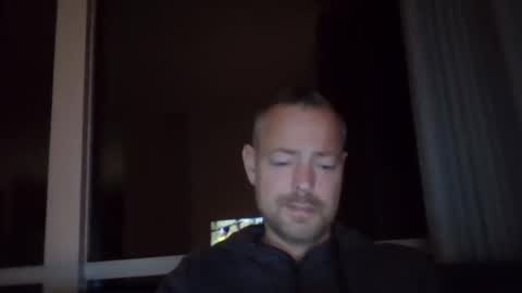 Snapshot of platugle chatting on 10-26-25, 09:42 platugle online show from 10-26-25, 09:42