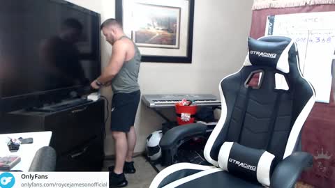 Player online show from 12-28-24, 04:08