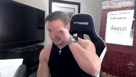 Player online show from 01-20-25, 02:53