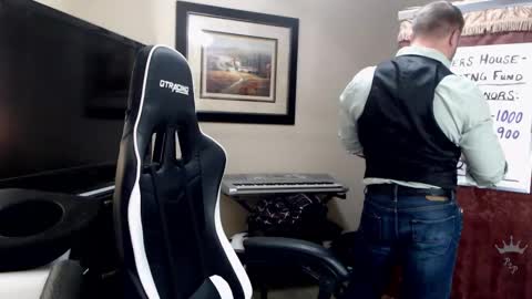 Player online show from 02-12-25, 04:54