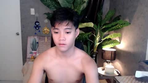 Snapshot of playful_kenzo chatting on 12-14-24, 06:41 Kenzo online show from 12-14-24, 06:41