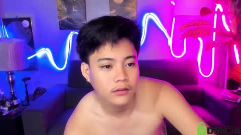 Snapshot of playful_kenzo chatting on 10-14-25, 11:44 Kenzo online show from 10-14-25, 11:44