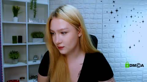Sophie online show from 06-04-26, 08:15