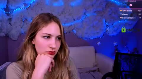 Sophie online show from 06-11-26, 12:32