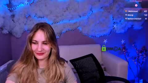 Sophie online show from 06-11-26, 02:53