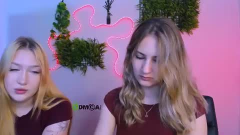 Sophie online show from 07-08-26, 07:18
