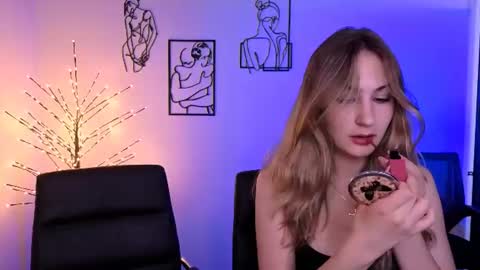 Sophie online show from 07-14-26, 02:05