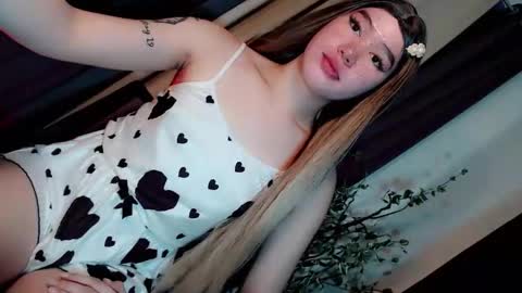 Snapshot of playfulcock69_kate chatting on 05-15-26, 01:56 kate online show from 05-15-26, 01:56