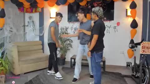   online show from 11-04-25, 11:15