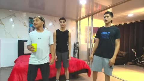   online show from 04-11-26, 11:31