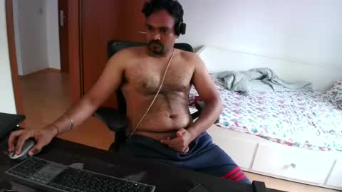 Snapshot of pleasure5845 chatting on 07-05-26, 04:14 Sam online show from 07-05-26, 04:14