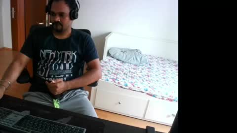 Snapshot of pleasure5845 chatting on 07-07-26, 12:42 Sam online show from 07-07-26, 12:42