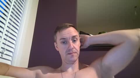 Snapshot of ploki2000 chatting on 12-07-24, 03:52 Kevin online show from 12-07-24, 03:52