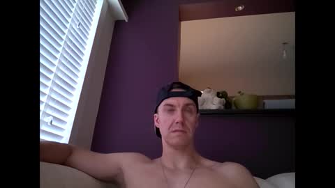 Snapshot of ploki2000 chatting on 01-26-25, 03:03 Kevin online show from 01-26-25, 03:03