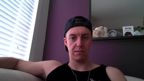 Snapshot of ploki2000 chatting on 03-09-25, 11:36 Kevin online show from 03-09-25, 11:36