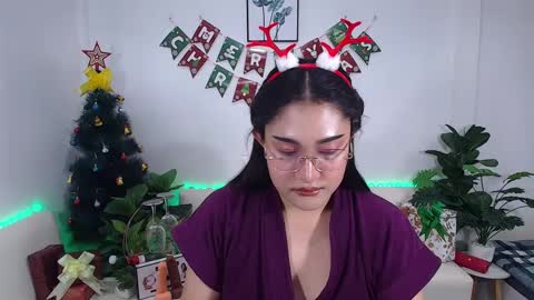 Snapshot of ploysaithailand chatting on 12-11-24, 05:04 Ploysai online show from 12-11-24, 05:04