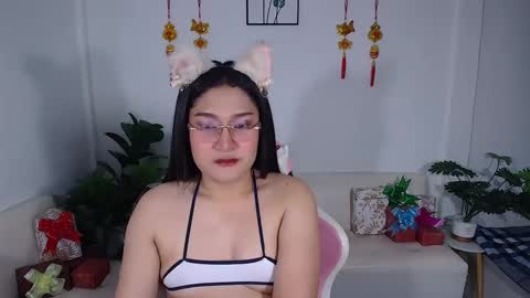 Snapshot of ploysaithailand chatting on 02-28-25, 02:53 Ploysai online show from 02-28-25, 02:53