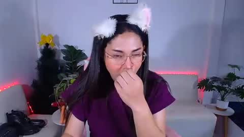 Snapshot of ploysaithailand chatting on 06-11-26, 01:27 Ploysai online show from 06-11-26, 01:27