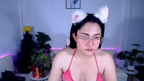 Snapshot of ploysaithailand chatting on 06-30-26, 02:45 Ploysai online show from 06-30-26, 02:45