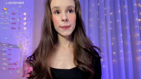 Snapshot of plusvibe chatting on 12-27-24, 04:54 Sophie online show from 12-27-24, 04:54