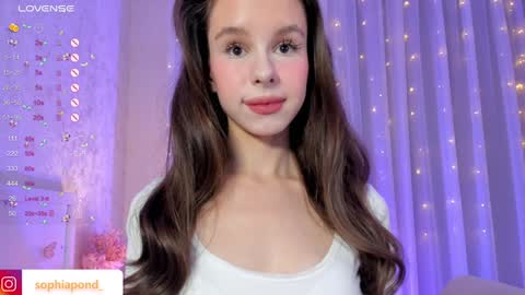 Snapshot of plusvibe chatting on 01-04-25, 02:56 Sophie online show from 01-04-25, 02:56