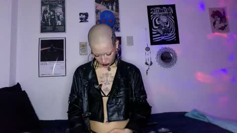    online show from 11-28-25, 02:58