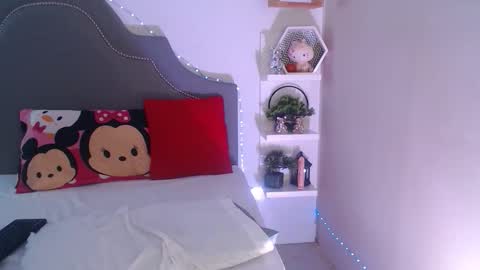 Pocahontas online show from 03-27-26, 04:18