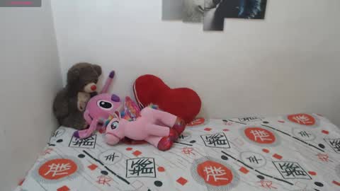 Snapshot of pocahontas_princess__ chatting on 05-22-26, 02:55 Pocahontas online show from 05-22-26, 02:55