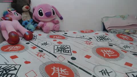 Snapshot of pocahontas_princess__ chatting on 06-04-26, 04:24 Pocahontas online show from 06-04-26, 04:24