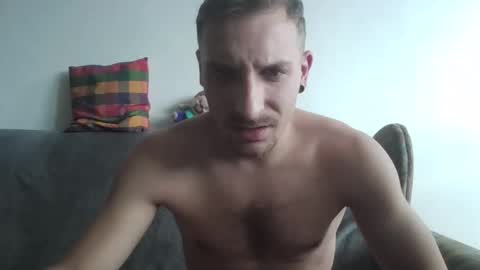 Snapshot of pohromis chatting on 10-13-25, 12:38 Pohroma online show from 10-13-25, 12:38