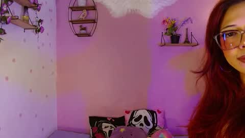 Snapshot of poison_liv chatting on 11-13-25, 01:32 poison_liv online show from 11-13-25, 01:32