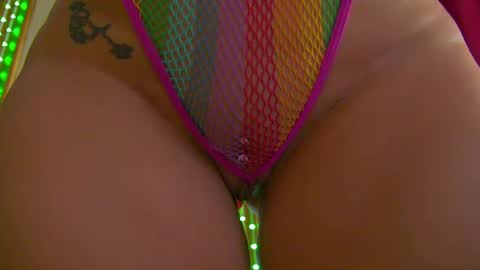 poison_milf_ online show from 06-29-26, 03:57