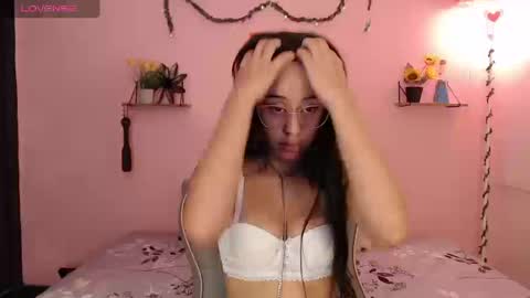 poison_pink online show from 09-10-25, 01:22