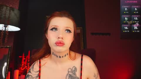 Snapshot of poisonivvy_ chatting on 11-05-25, 05:29 next streams mon wed sat sun 5am-1pm utc online show from 11-05-25, 05:29