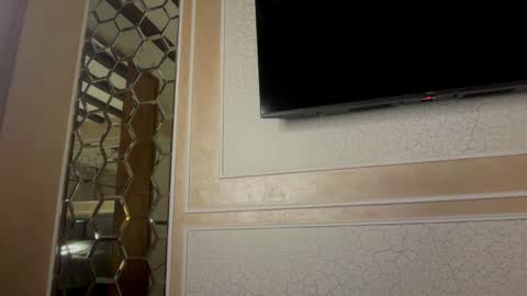 Snapshot of poli_molly chatting on 04-23-26, 08:55 Angelic online show from 04-23-26, 08:55