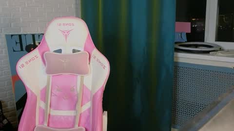 Candytrain online show from 11-21-25, 11:03