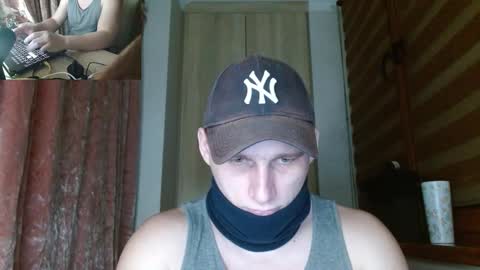 Poliglotjoe2 online show from 03-22-26, 02:15