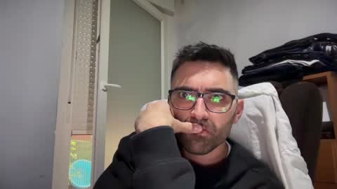 Snapshot of pollabeta chatting on 01-17-26, 09:47 pollabeta online show from 01-17-26, 09:47