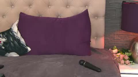 polly_curiouss online show from 06-29-26, 07:47