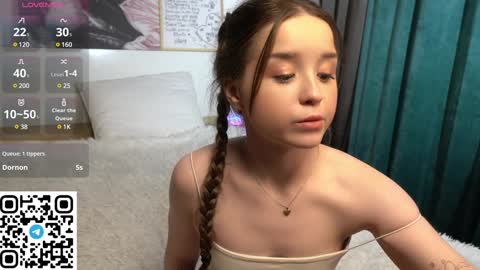 Snapshot of polly_dollie_ chatting on 12-13-24, 08:26 Renet online show from 12-13-24, 08:26