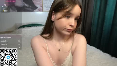 Snapshot of polly_dollie_ chatting on 12-18-24, 09:08 Renet online show from 12-18-24, 09:08