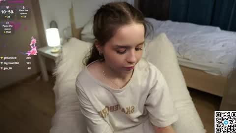 Snapshot of polly_dollie_ chatting on 03-09-25, 11:25 Renet online show from 03-09-25, 11:25