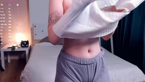 Snapshot of polly_dollie_ chatting on 10-08-25, 09:07 Renet online show from 10-08-25, 09:07